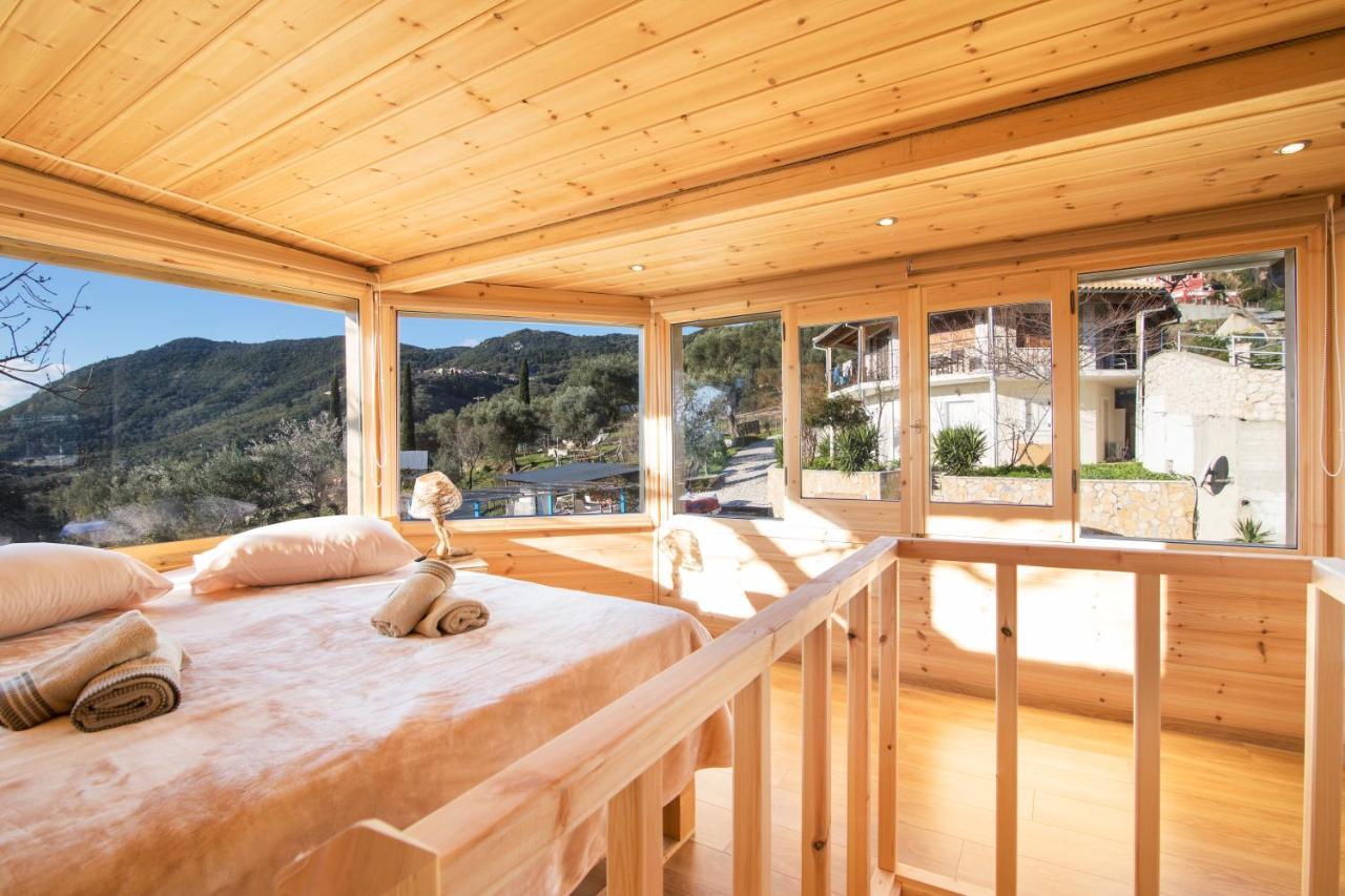Vakantiehuis Romantic Tree House Kato Pavliana