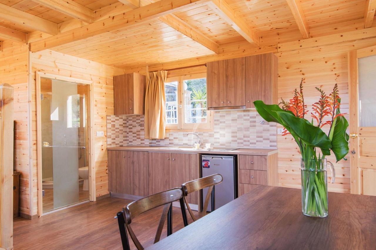 Romantic Tree House Kato Pavliana