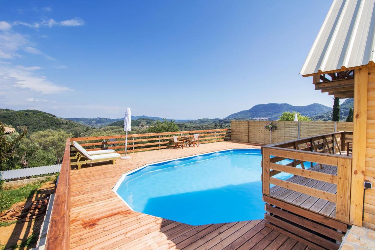 Dom wakacyjny Romantic Tree House Kato Pavliana